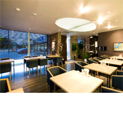 ビストロ＆cafe 六朝館